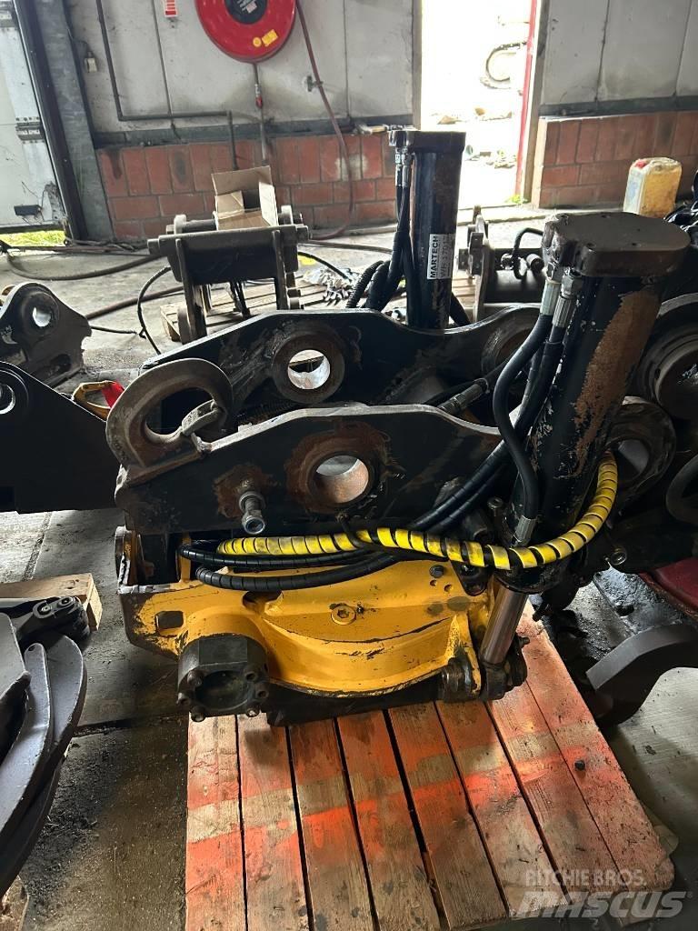 Engcon Tiltrotator 旋轉混合器