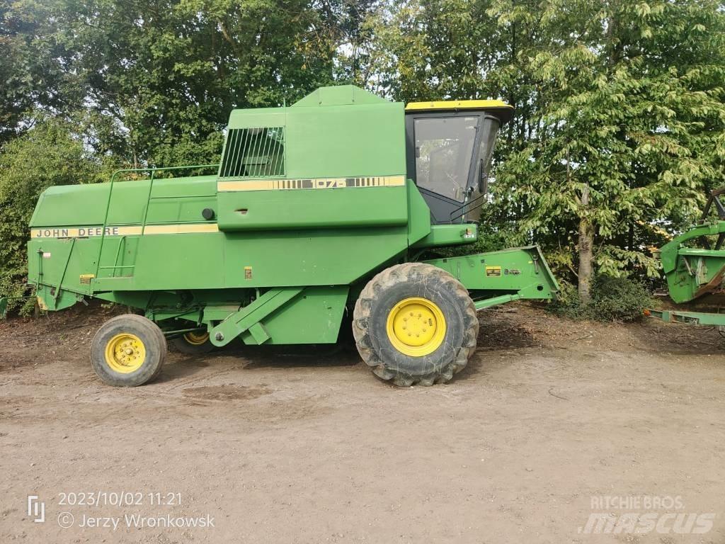 John Deere 1075 聯合收穫機