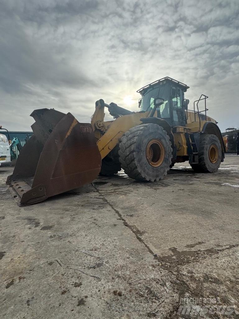 CAT 972 M 輪胎式裝載機