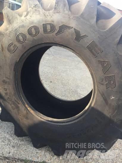 Goodyear 650/75R32 輪胎、車輪和輪圈