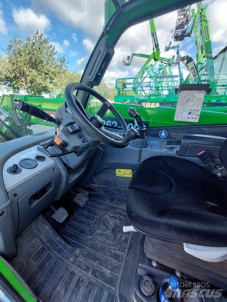 Merlo TF 35.7 農業用伸縮臂裝載機