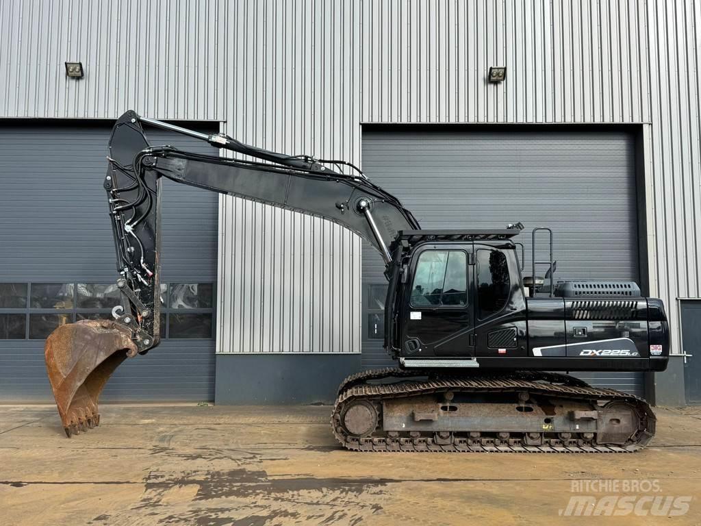 Doosan DX225LC-5 履帶式 挖土機/掘鑿機/挖掘機