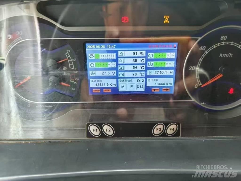Sany SAC2600C8 全路面起重機/吊車