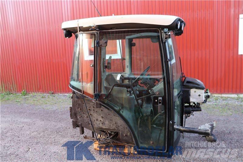 CLAAS 840 駕駛室與內部