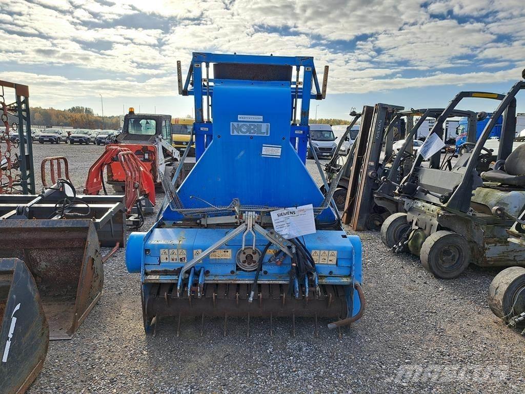 Nobili TRP 145 RT 草捆撕碎機、切割機、拆袋機