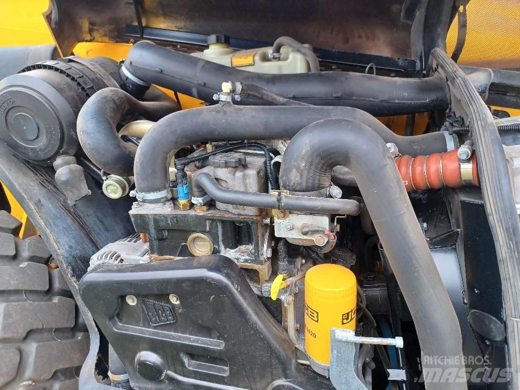 JCB 541-70 農業用伸縮臂裝載機