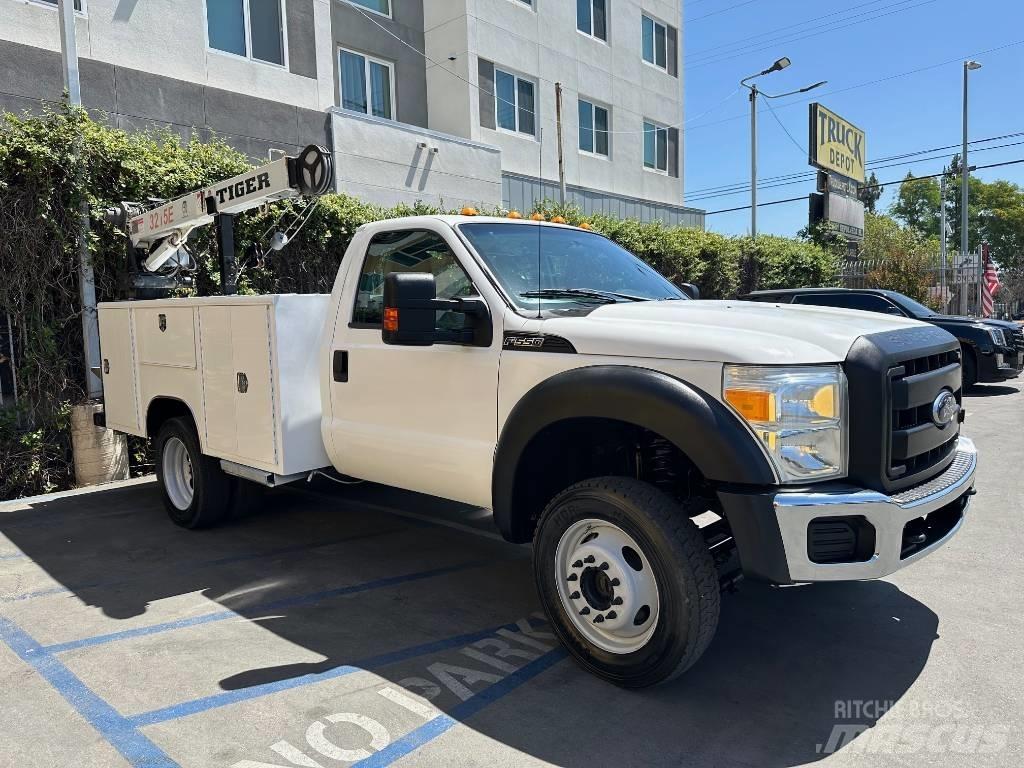 Ford F 550 SD 都市/通用型車輛