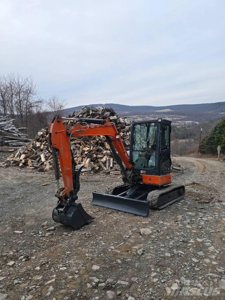 Hitachi ZX35 小型挖土機/掘鑿機<7t(小型挖掘機)