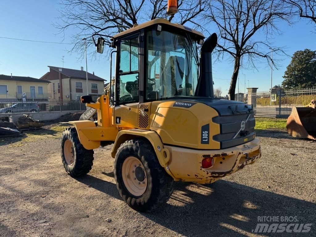 Volvo L 30 G 輪胎式裝載機