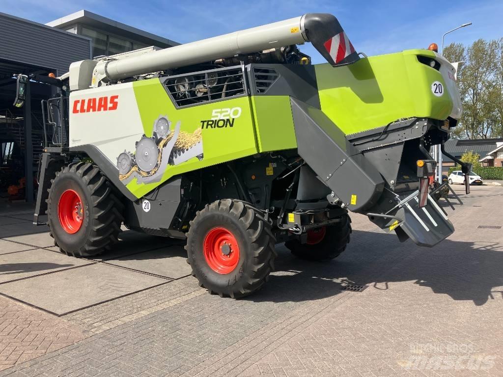 CLAAS Trion 520 聯合收穫機