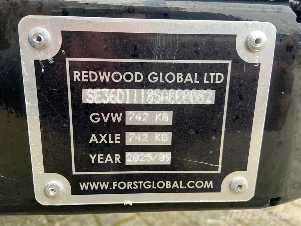  Sonstige Cadet 6 自走式飼料採集機