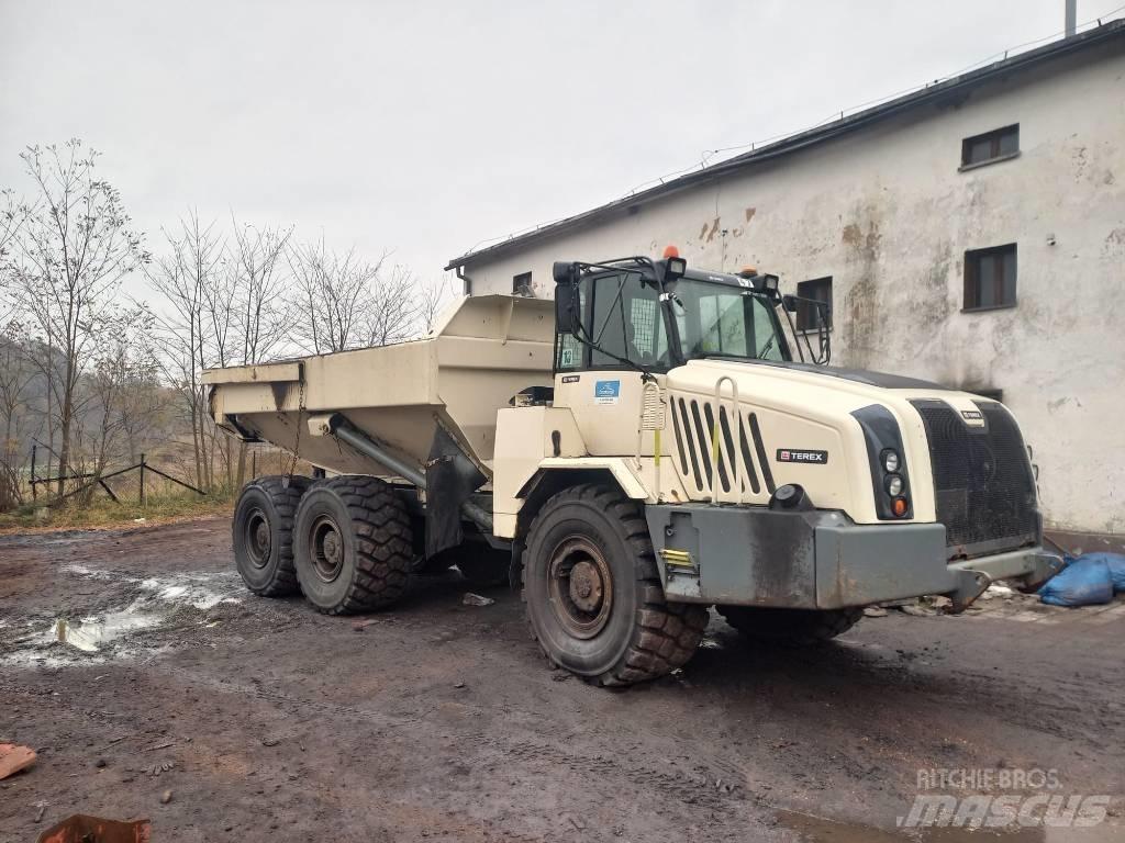 Terex TA 300 鉸接式起吊車