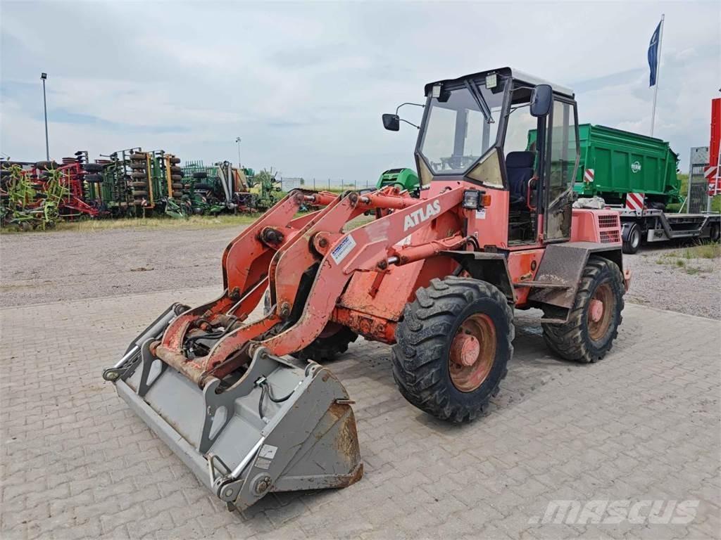 Atlas 72E 輪胎式裝載機
