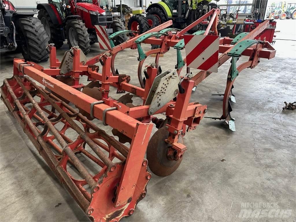 Kverneland CLD 300 中耕管理機