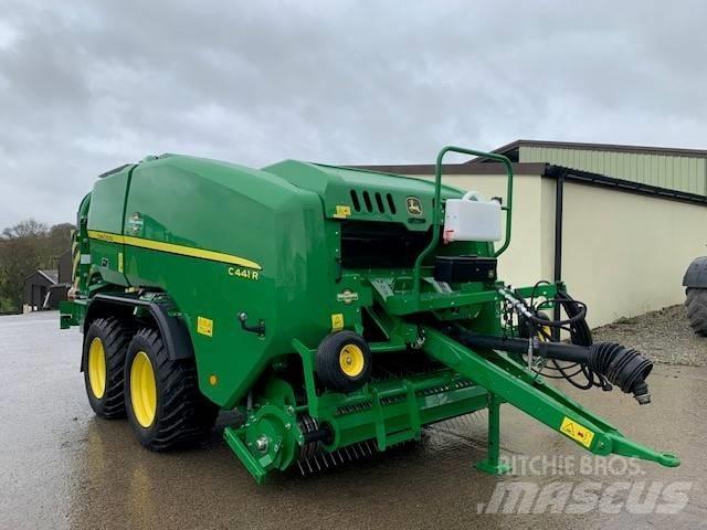John Deere C441 R 圓型牧草打包機