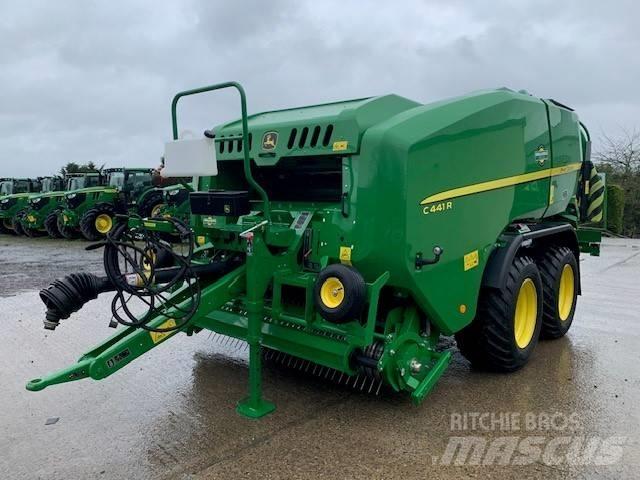 John Deere C441 R 圓型牧草打包機