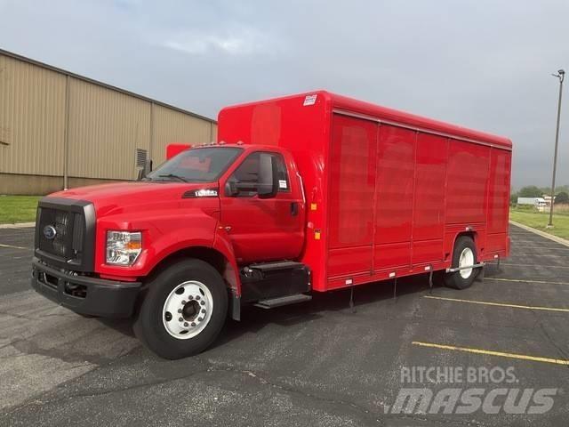 Ford F 650 飲料運輸卡車