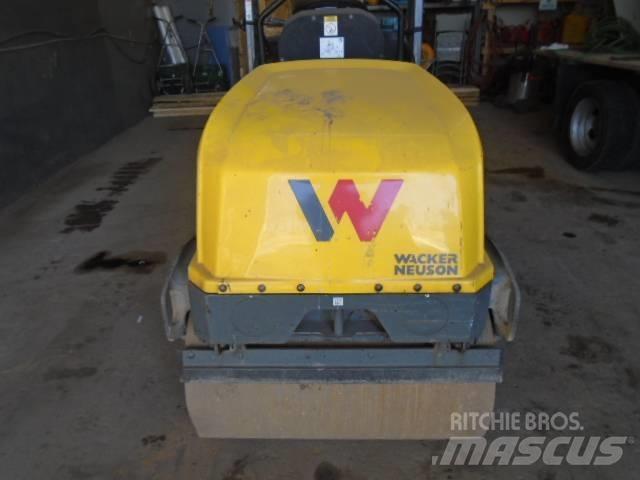 Wacker Neuson RD 12 雙輪滾壓機