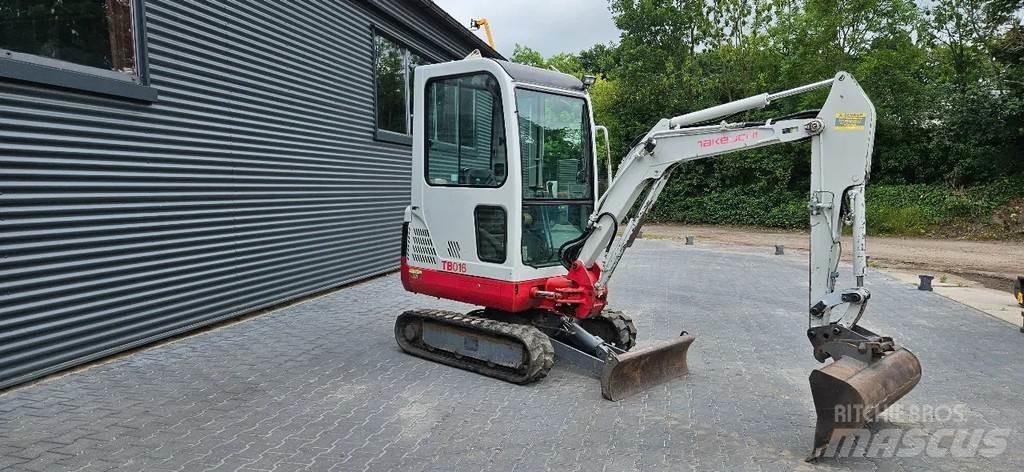 Takeuchi TB016 小型挖土機/掘鑿機<7t(小型挖掘機)