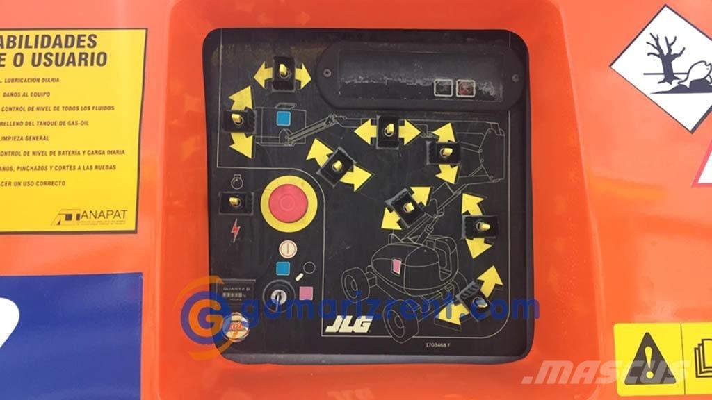 JLG 800 AJ 曲臂高空作業車