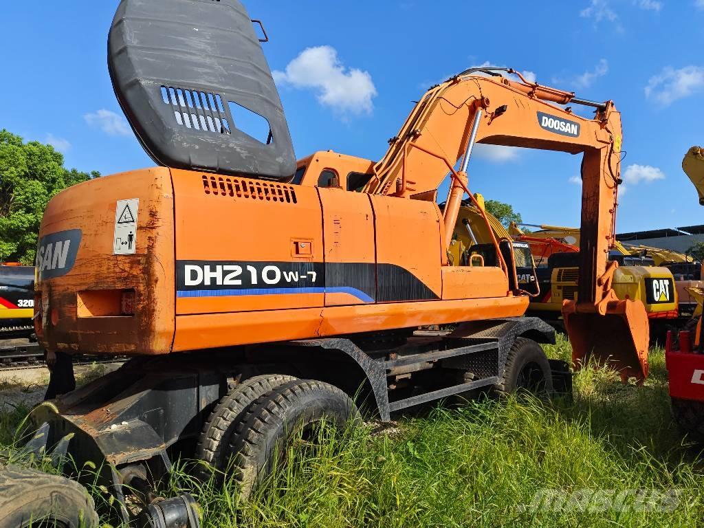 Doosan DH 210 W-7 旋轉式挖土機/掘鑿機/挖掘機