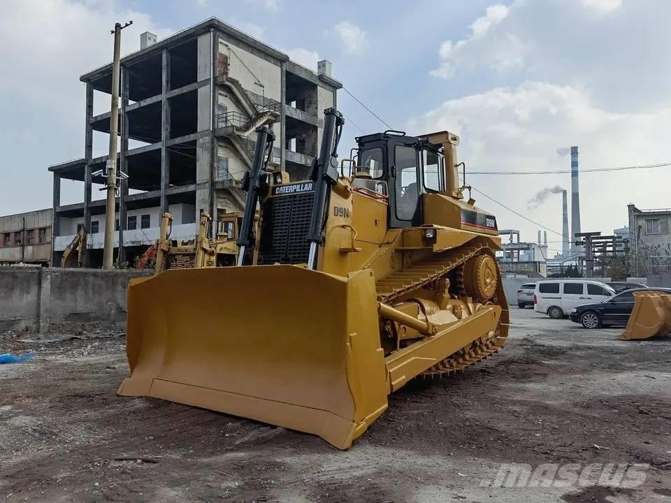 CAT D9N 履帶推土機
