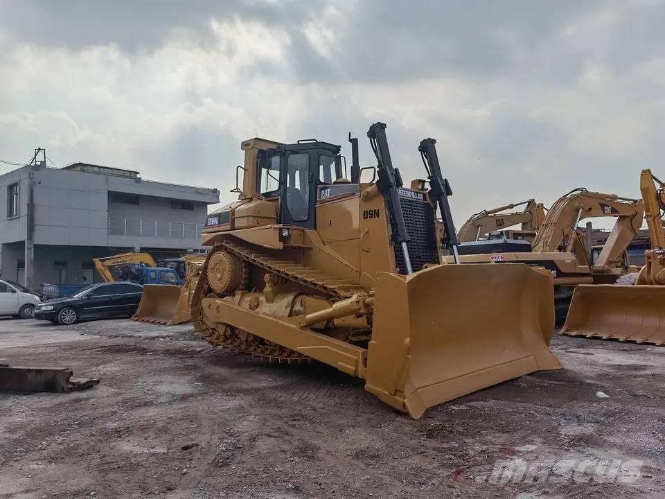 CAT D9N 履帶推土機