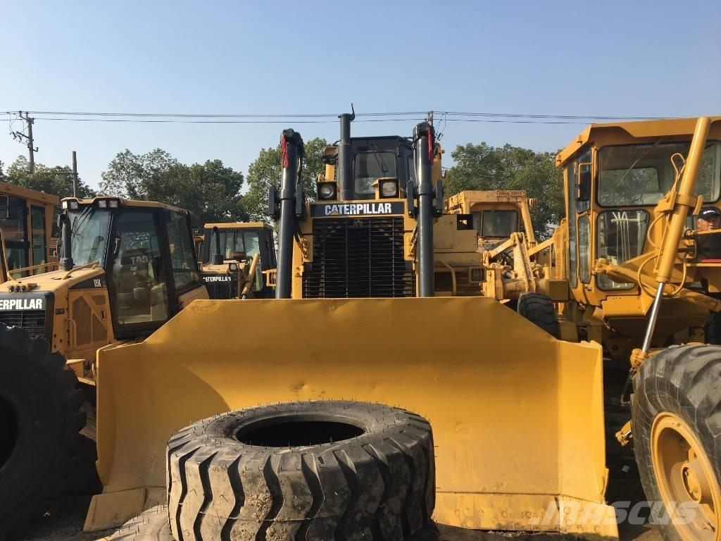 CAT D7H 履帶推土機