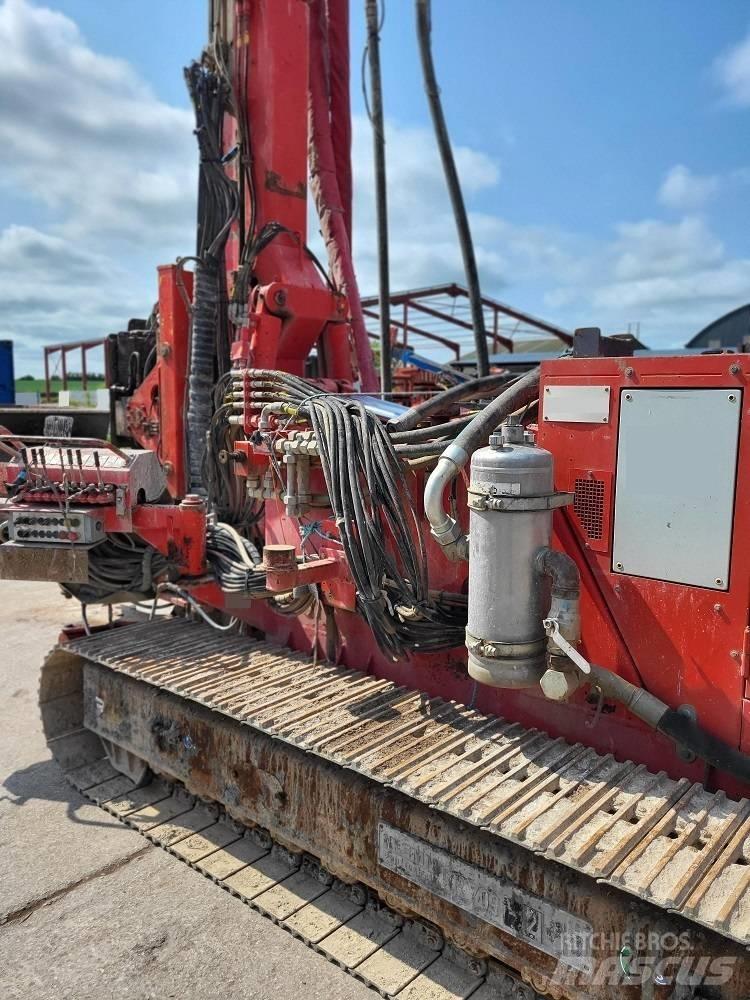 Klemm KR709-2 打樁機