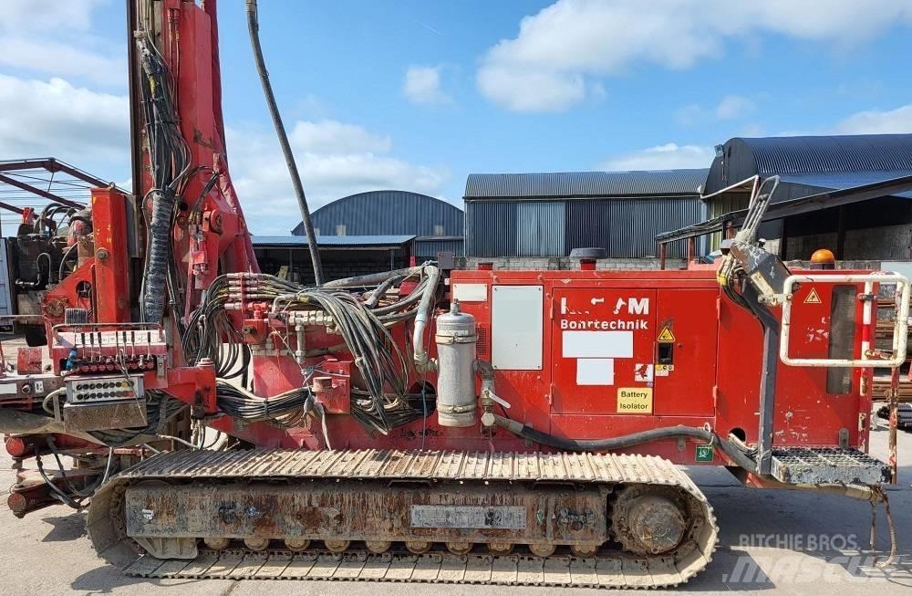 Klemm KR709-2 打樁機