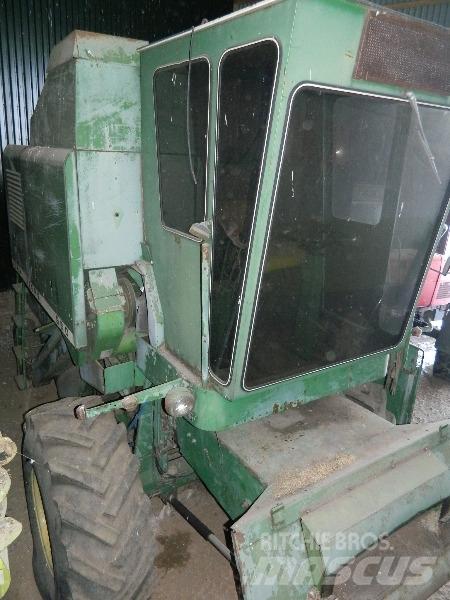 John Deere 960 聯合收穫機