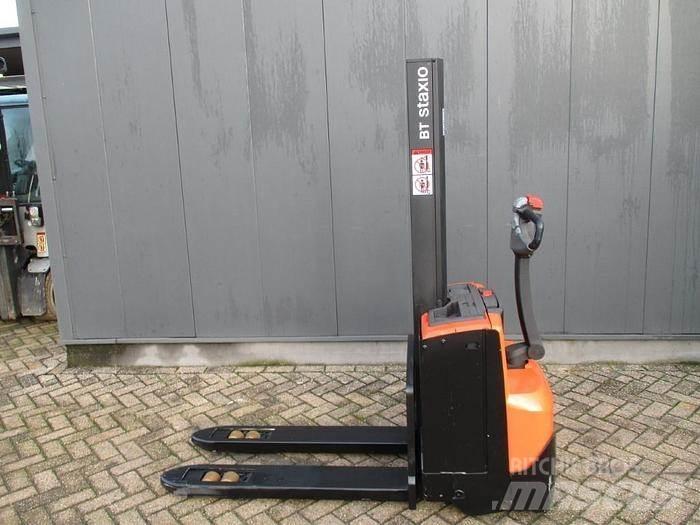 BT SWE 080L 行走控制式堆積機