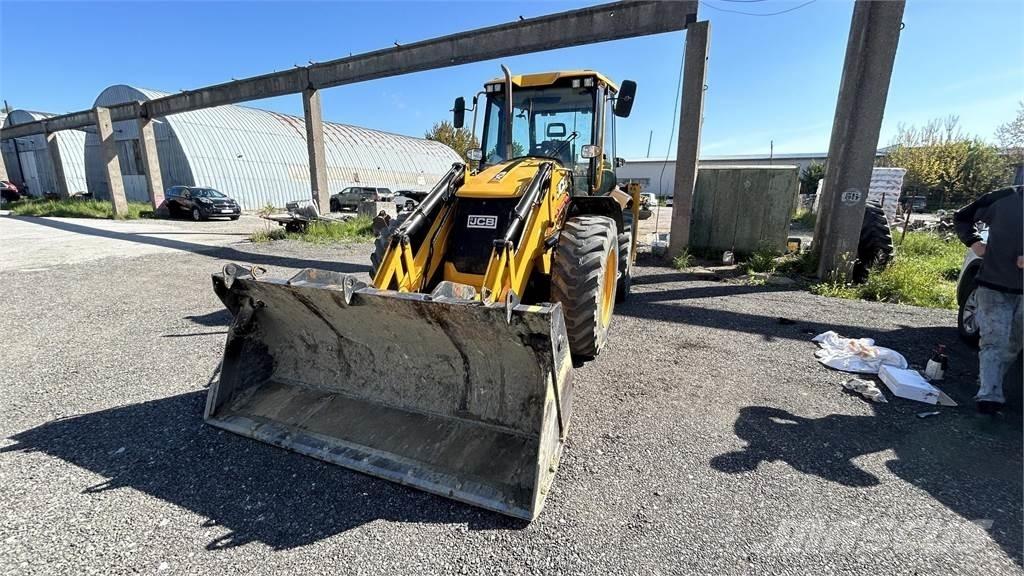 JCB 4CX PRO 反鏟裝載機
