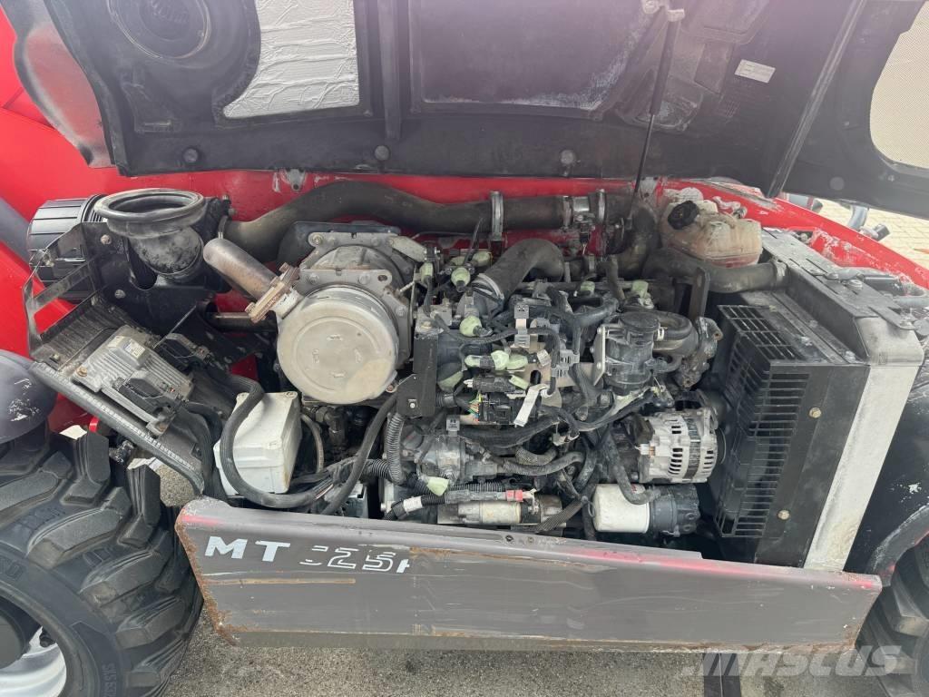 Manitou MT 625 H 伸縮臂操作車