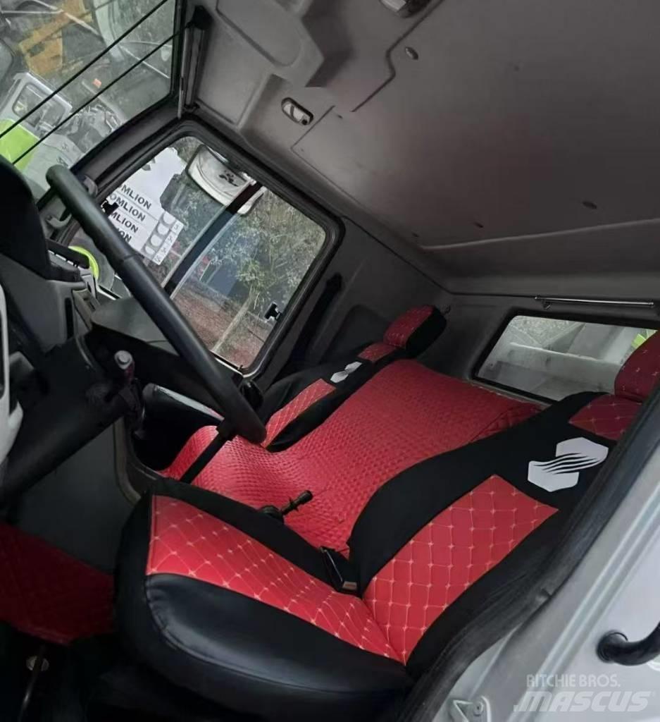 Zoomlion ZTC 250 A 全路面起重機/吊車