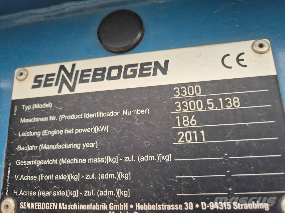Sennebogen 3300 RSL 履帶式起重機