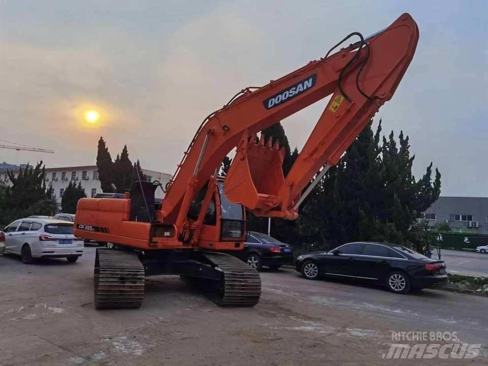 Doosan dx225 履帶式 挖土機/掘鑿機/挖掘機