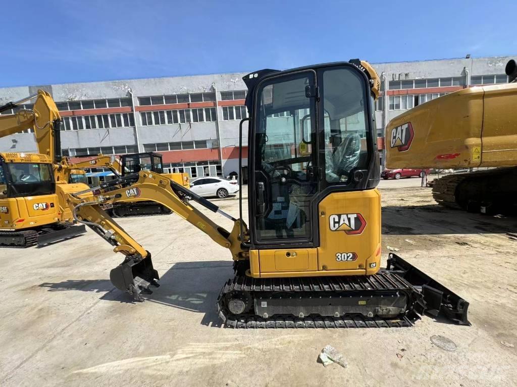 CAT 302 小型挖土機/掘鑿機<7t(小型挖掘機)