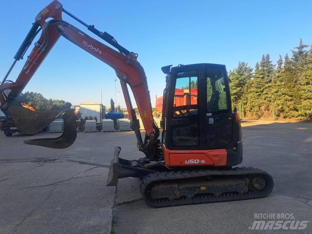 Kubota U 50 小型挖土機/掘鑿機<7t(小型挖掘機)