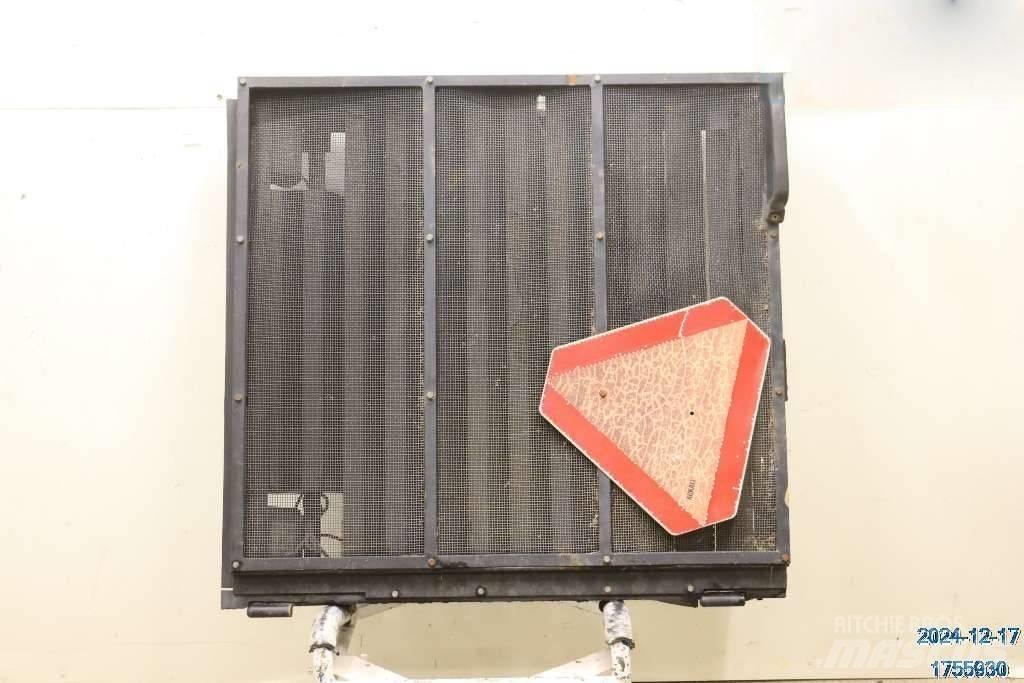 Ljungby L 12 駕駛室與內部
