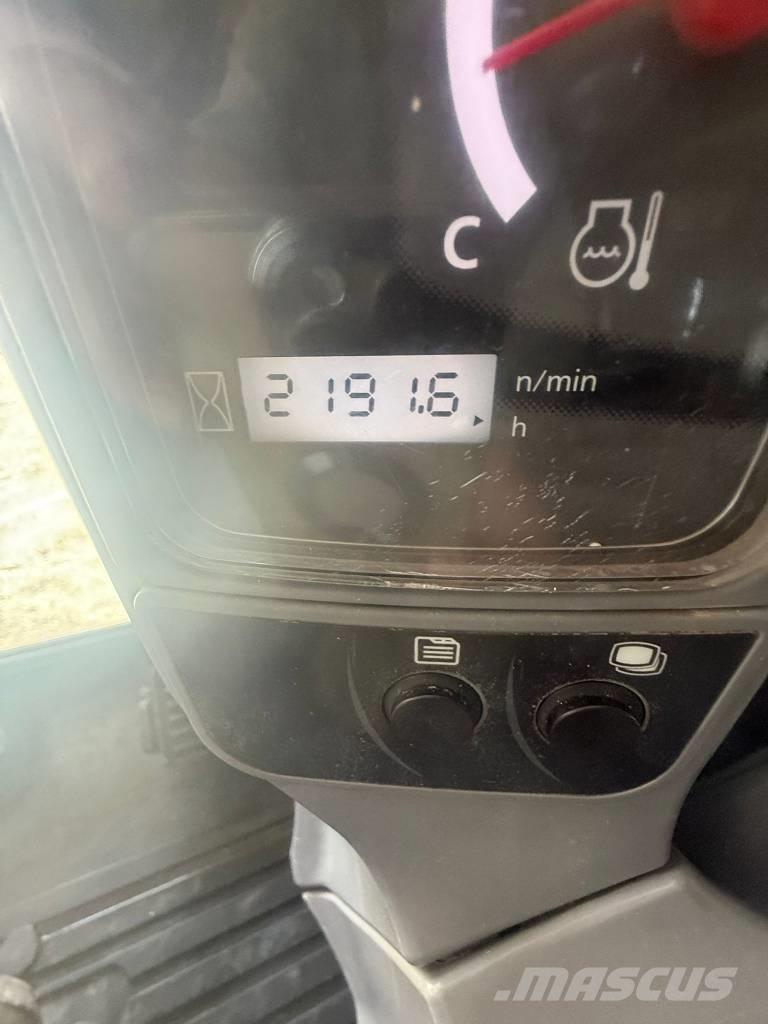 Kubota U 27 小型挖土機/掘鑿機<7t(小型挖掘機)