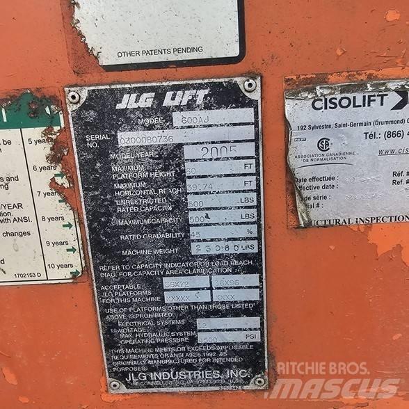 JLG 600AJ 曲臂高空作業車