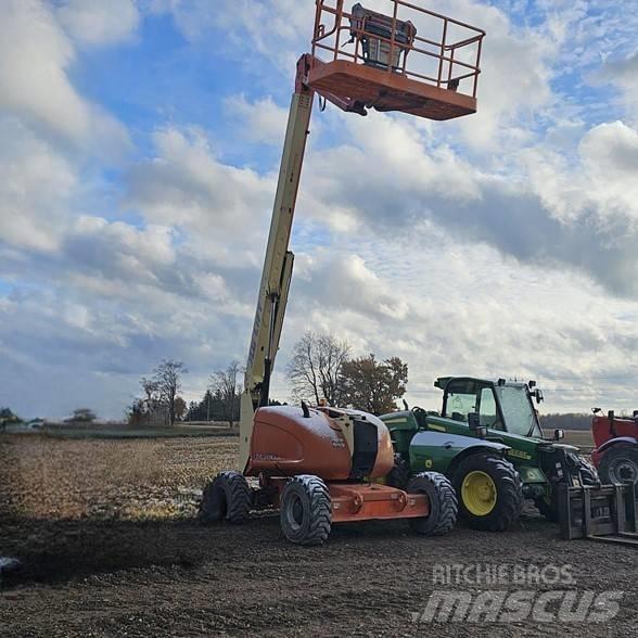 JLG 600AJ 曲臂高空作業車
