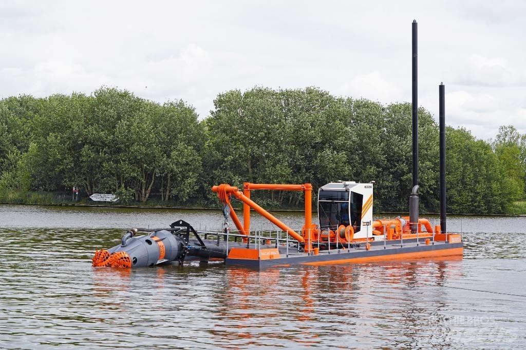 Bell Cutter Dredger 工作船艇 / 駁船