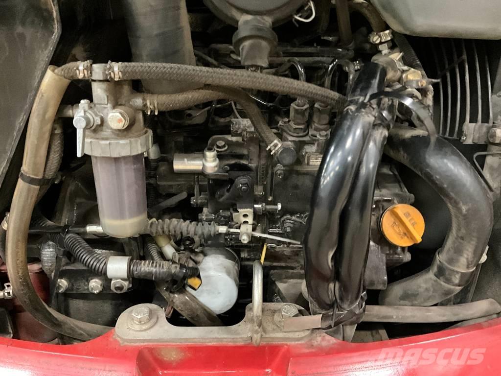 Takeuchi TB 216 小型挖土機/掘鑿機<7t(小型挖掘機)