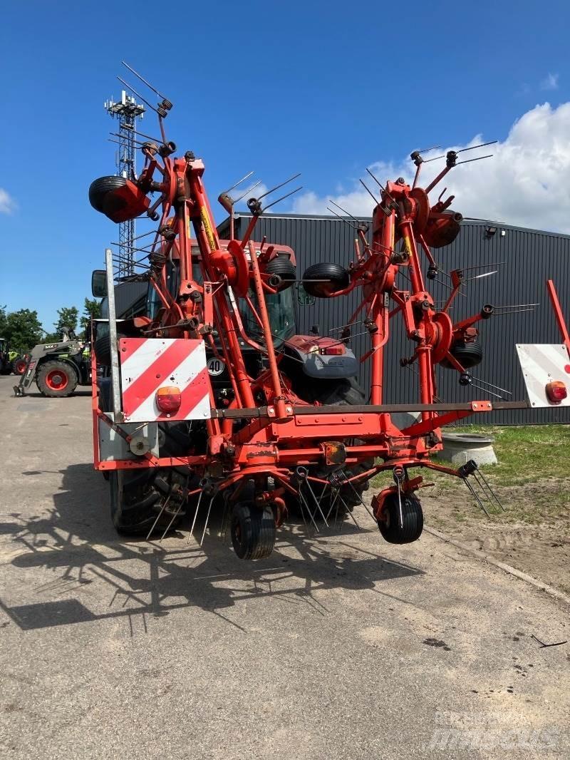 Kuhn GF 8501 MH 耙與翻草機