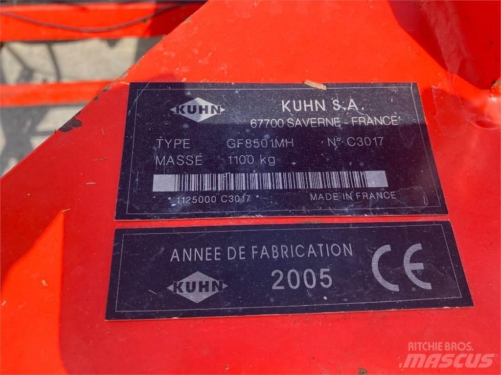 Kuhn GF 8501 MH 耙與翻草機