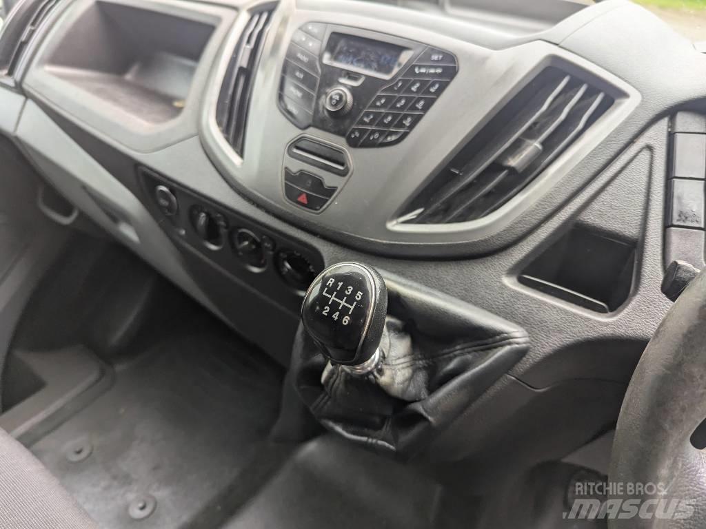 Ford Transit 廂式貨物運輸車