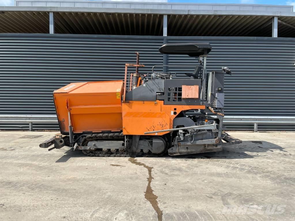 ABG TITAN 2820 瀝青攤舖機/鋪路機