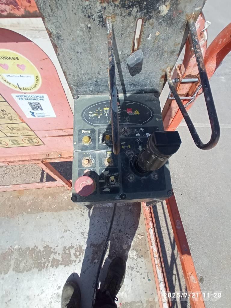 JLG 3394 RT 剪式升降機